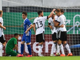 Deutschlands U21 feierte einen souveränen Sieg gegen Moldau. Foto: Arne Dedert/dpa Deutschlands U21 feierte einen souveränen Sieg gegen Moldau. Foto: Arne Dedert/dpa