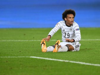 Leroy Sane musste in Minute 63 ausgewechselt werden Leroy Sane musste in Minute 63 ausgewechselt werden