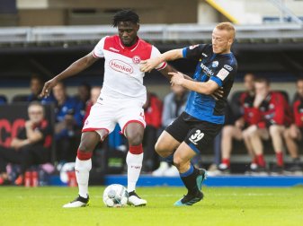 Adams (l.) war letzte Saison nach Düsseldorf ausgeliehen Adams (l.) war letzte Saison nach Düsseldorf ausgeliehen