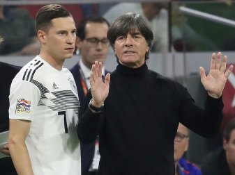 Löw spricht sich für einen Wechsel von Draxler aus Löw spricht sich für einen Wechsel von Draxler aus