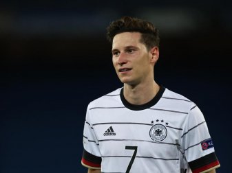 Soll bei Bayer Leverkusen hoch im Kurs stehen: Nationalspieler Julian Draxler. Foto: Christian Charisius/dpa Soll bei Bayer Leverkusen hoch im Kurs stehen: Nationalspieler Julian Draxler. Foto: Christian Charisius/dpa