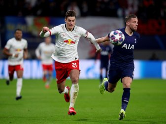 Patrik Schick (l.) absolviert Medizintest in Leverkusen Patrik Schick (l.) absolviert Medizintest in Leverkusen
