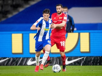Hertha-Talent Samardzic (l.) wechselt nach Leipzig Hertha-Talent Samardzic (l.) wechselt nach Leipzig
