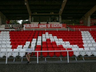 Die Würzburger Kickers verpflichten einen neuen Stürmer Die Würzburger Kickers verpflichten einen neuen Stürmer