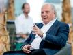 Im Doppelpass verteidigte Uli Hoeneß Franz Beckenbauer 