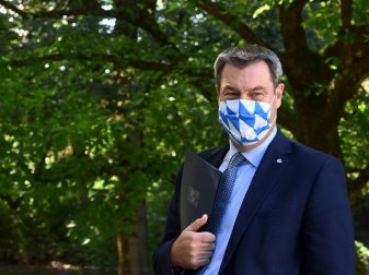 Söder stellt Rückkehr der Fans nun doch in Aussicht Söder stellt Rückkehr der Fans nun doch in Aussicht