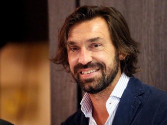 Kann sich nun vollends seinem Trainer-Debüt bei Juventus Turin widmen: Andrea Pirlo. Foto: Roland Weihrauch/dpa Kann sich nun vollends seinem Trainer-Debüt bei Juventus Turin widmen: Andrea Pirlo. Foto: Roland Weihrauch/dpa