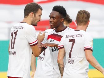 Viertligist Rot-Weiss Essen konnte Erstliga-Aufsteiger Arminia Bielefeld aus dem Pokal werfen. Foto: Roland Weihrauch/dpa Viertligist Rot-Weiss Essen konnte Erstliga-Aufsteiger Arminia Bielefeld aus dem Pokal werfen. Foto: Roland Weihrauch/dpa