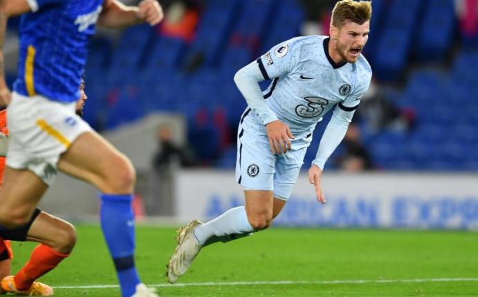 Holte für Chelsea den Elfmeter zum Führungstreffer raus: Neuzugang Timo Werner (r). Foto: Glyn Kirk/PA Wire/dpa