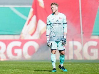 Wechselt auf Leihbasis von Mainz nach Freiburg: Florian Müller. Foto: Uwe Anspach/dpa Wechselt auf Leihbasis von Mainz nach Freiburg: Florian Müller. Foto: Uwe Anspach/dpa