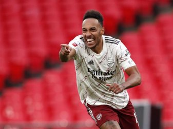 Hat seinen Vertrag beim FC Arsenal verlängert: Pierre-Emerick Aubameyang. Foto: Andrew Couldridge/PA Wire/dpa