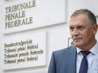 Zum Prozessauftakt präsentierte er sich als Geschädigter Zum Prozessauftakt präsentierte er sich als Geschädigter