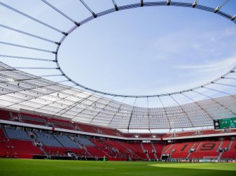 Bayer Leverkusen will zum Bundesliga-Start 6000 Fans in die BayArena lassen. Foto: Rolf Vennenbernd/dpa Bayer Leverkusen will zum Bundesliga-Start 6000 Fans in die BayArena lassen. Foto: Rolf Vennenbernd/dpa