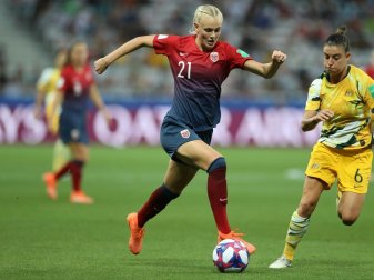 Nationalspielerin Saevik wechselt zu den Wölfinnen Nationalspielerin Saevik wechselt zu den Wölfinnen