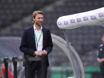Simon Rolfes begrüßt die teilweise Öffnung der Stadien Simon Rolfes begrüßt die teilweise Öffnung der Stadien