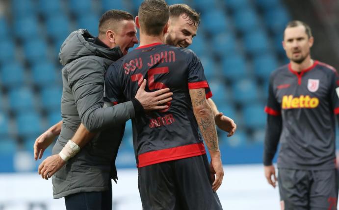 Regensburg erwartet über 3000 Zuschauer zum Derby