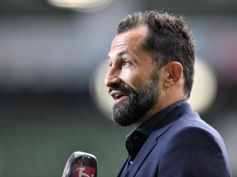 Benennt die Grenzen für eine Vertragsverlängerung von Alaba: Bayern-Sportdirektor Hasan Salihamidzic. Foto: Martin Meissner/AP-Pool/dpa Benennt die Grenzen für eine Vertragsverlängerung von Alaba: Bayern-Sportdirektor Hasan Salihamidzic. Foto: Martin Meissner/AP-Pool/dpa