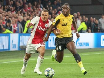 Der FC Bayern soll an Sergiño Dest (l) interessiert sein. Foto: Federico Guerra Maranesi/ZUMA Wire/dpa Der FC Bayern soll an Sergiño Dest (l) interessiert sein. Foto: Federico Guerra Maranesi/ZUMA Wire/dpa