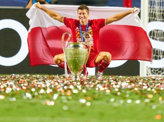 Robert Lewandowski wurde mit 15 Toren bester Torschütze Robert Lewandowski wurde mit 15 Toren bester Torschütze