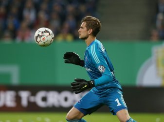 Julian Pollersbeck verlässt den HSV in Richtung Lyon Julian Pollersbeck verlässt den HSV in Richtung Lyon