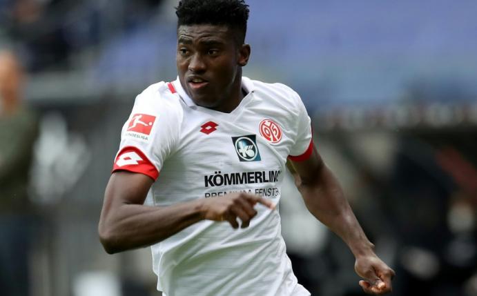 Taiwo Awoniyi spielte letzte Saison für Mainz 05