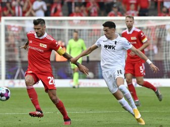 Union Berlin unterliegt dem FC Augsburg 1:3 Union Berlin unterliegt dem FC Augsburg 1:3