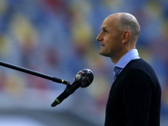 Seit März ist Heiko Herrlich Cheftrainer vom FC Augsburg Seit März ist Heiko Herrlich Cheftrainer vom FC Augsburg