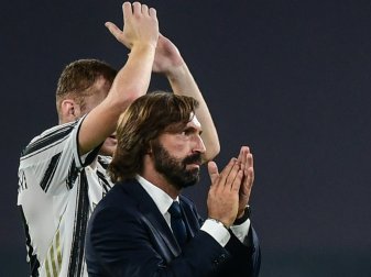 Andrea Pirlo feiert gelungenen Einstand als Juve-Coach Andrea Pirlo feiert gelungenen Einstand als Juve-Coach