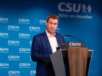 Bayerns Ministerpräsident Markus Söder kündigte eine schärfere Quarantäneregel für Fußballfans an. Foto: Josefine Kaukemüller/dpa Bayerns Ministerpräsident Markus Söder kündigte eine schärfere Quarantäneregel für Fußballfans an. Foto: Josefine Kaukemüller/dpa