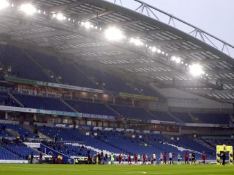 In der Premier League sind bis auf Weiteres keine Zuschauer zugelassen: Das leere Stadion von Brighton & Hove Albion. Foto: Paul Childs/Nmc Pool/PA Wire/dpa In der Premier League sind bis auf Weiteres keine Zuschauer zugelassen: Das leere Stadion von Brighton & Hove Albion. Foto: Paul Childs/Nmc Pool/PA Wire/dpa