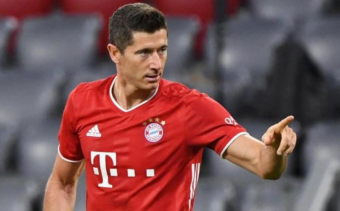 Robert Lewandowski wurde als Europas Fußballer des Jahres nominiert. Foto: Matthias Balk/dpa
