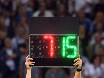 Die UEFA lässt wieder fünf Auswechslungen zu. Foto: picture alliance / dpa Die UEFA lässt wieder fünf Auswechslungen zu. Foto: picture alliance / dpa