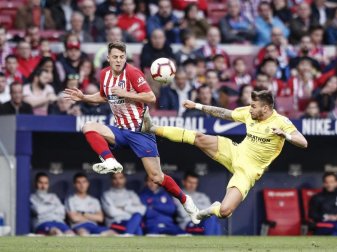 Leverkusen verpflichtete Santiago Arias (l) aus Madrid. Foto: Enrique de la Fuente/gtres/dpa Leverkusen verpflichtete Santiago Arias (l) aus Madrid. Foto: Enrique de la Fuente/gtres/dpa