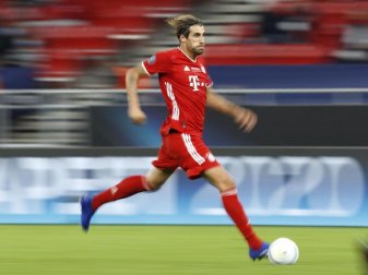 Bayerns Matchwinner Javi Martinez lässt seine Zukunft in München weiter offen. Foto: Laszlo Balogh/AP Pool/dpa Bayerns Matchwinner Javi Martinez lässt seine Zukunft in München weiter offen. Foto: Laszlo Balogh/AP Pool/dpa