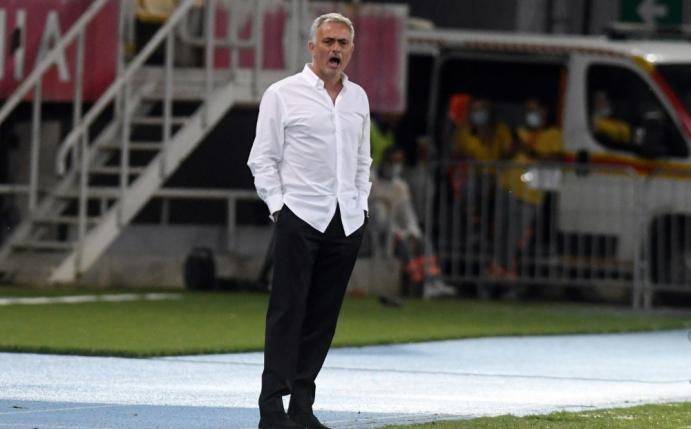 Verwundert über zu kleine Tore: Jose Mourinho