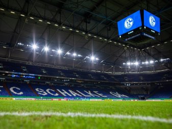 Leere oder teilweise gefüllte Ränge auf Schalke? Leere oder teilweise gefüllte Ränge auf Schalke?