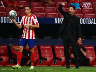 Lob vom neuen Trainer: Santiago Arias (l.) Lob vom neuen Trainer: Santiago Arias (l.)