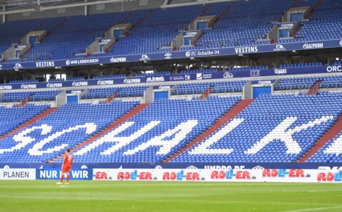 Das Spiel des FC Schalke gegen Werder Bremen wird ohne Zuschauern ausgetragen. Foto: Bernd Thissen/dpa-Pool/dpa