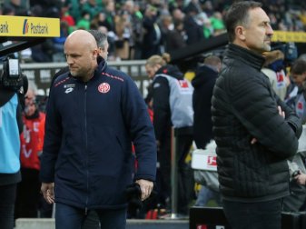 Schröder (l.) nimmt auch Beierlorzer (r.) in die Pflicht Schröder (l.) nimmt auch Beierlorzer (r.) in die Pflicht