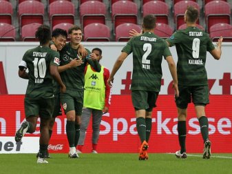 Stuttgart feiert Auswärtssieg in Mainz Stuttgart feiert Auswärtssieg in Mainz