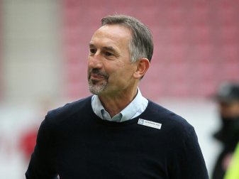 Macht sich keine Sorgen um seinen Job: Achim Beierlorzer Macht sich keine Sorgen um seinen Job: Achim Beierlorzer
