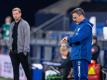 Für Trainer David Wagner (r) scheint die Zeit beim FC Schalke 04 abgelaufen zu sein. Foto: Guido Kirchner/dpa