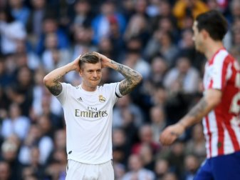 Toni Kroos mit Muskelverletzung am Gesäß Toni Kroos mit Muskelverletzung am Gesäß