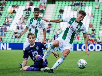 Ajdin Hrustic (r.) wechselt nach Frankfurt Ajdin Hrustic (r.) wechselt nach Frankfurt