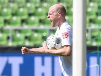Ajax Amsterdam zeigt Interesse Werder Bremens Stammspieler Davy Klaassen zu verpflichten. Foto: Carmen Jaspersen/dpa Ajax Amsterdam zeigt Interesse Werder Bremens Stammspieler Davy Klaassen zu verpflichten. Foto: Carmen Jaspersen/dpa