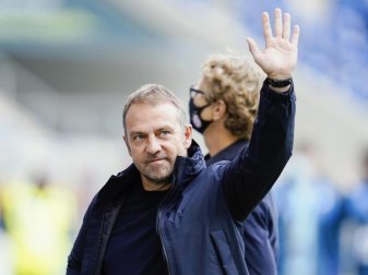 Entspannt: Bayern-Coach Hansi Flick. Foto: Uwe Anspach/dpa Entspannt: Bayern-Coach Hansi Flick. Foto: Uwe Anspach/dpa