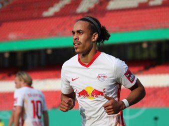 Yussuf Poulsen hat seinen Vertrag in Leipzig vorzeitig um zwei weitere Jahre bis 2024 verlängert. Foto: Daniel Karmann/dpa