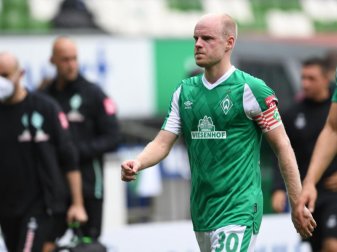 Werder Davy Klaassen auf dem Weg in die Halbzeit: Den Vizekapitän Klaassen zieht es zu Ajax Amsterdam. Foto: Carmen Jaspersen/dpa Werder Davy Klaassen auf dem Weg in die Halbzeit: Den Vizekapitän Klaassen zieht es zu Ajax Amsterdam. Foto: Carmen Jaspersen/dpa