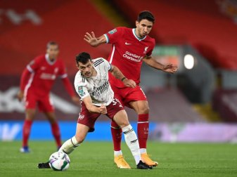 Marko Grujic (r) steht beim FC Liverpool unter Vertrag. Foto: Laurence Griffiths/PA Wire/dpa Marko Grujic (r) steht beim FC Liverpool unter Vertrag. Foto: Laurence Griffiths/PA Wire/dpa