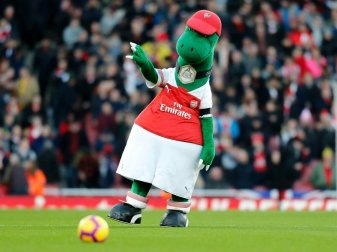 Ohne Fans wird das Maskottchen vorerst entlassen Ohne Fans wird das Maskottchen vorerst entlassen